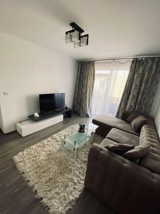 Apartament 2 Camere Modern Si Confortabil Giroc Esterno foto